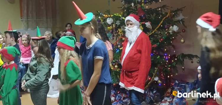 Mikołaj odwiedził dzieci w Jarosławsku! Dzieci były wyjątkowo grzeczne….